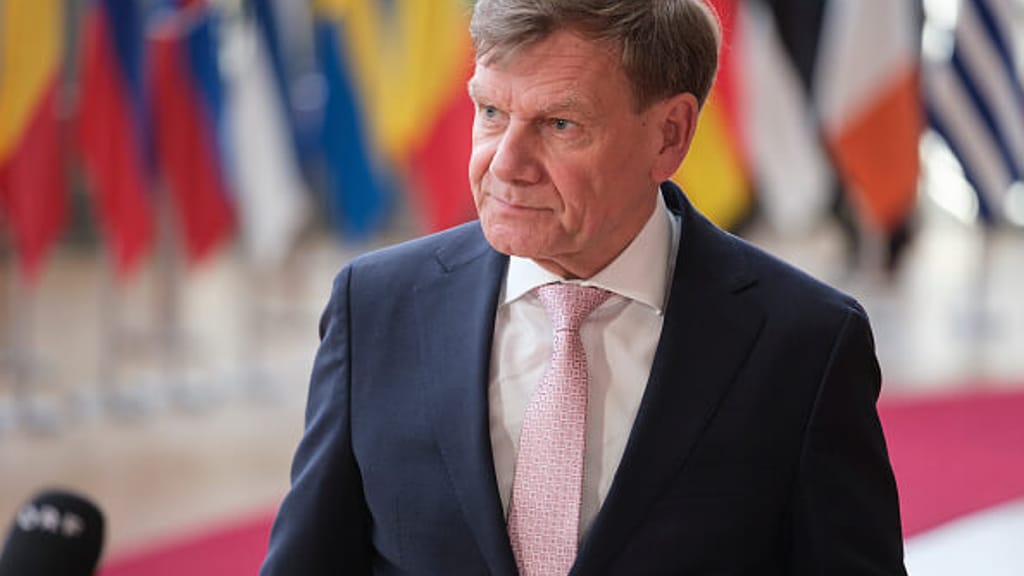 Deutschland: Waffen statt Diplomatie – „felsenfest an der Seite der Ukraine" - politik - exxpress Nachrichten