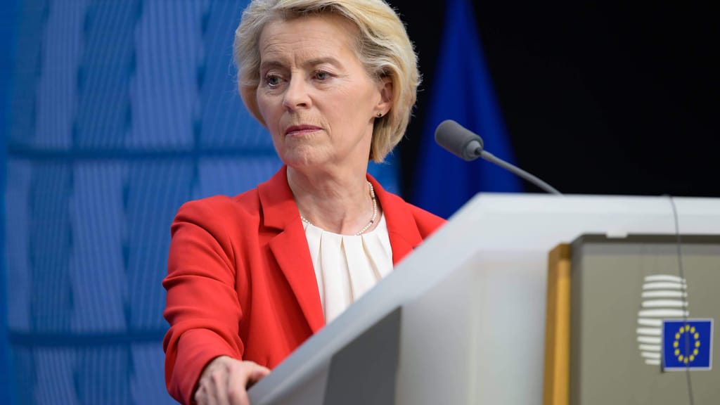 Misstrauensvotum! Ist Von der Leyen bald Geschichte? - politik - exxpress Nachrichten