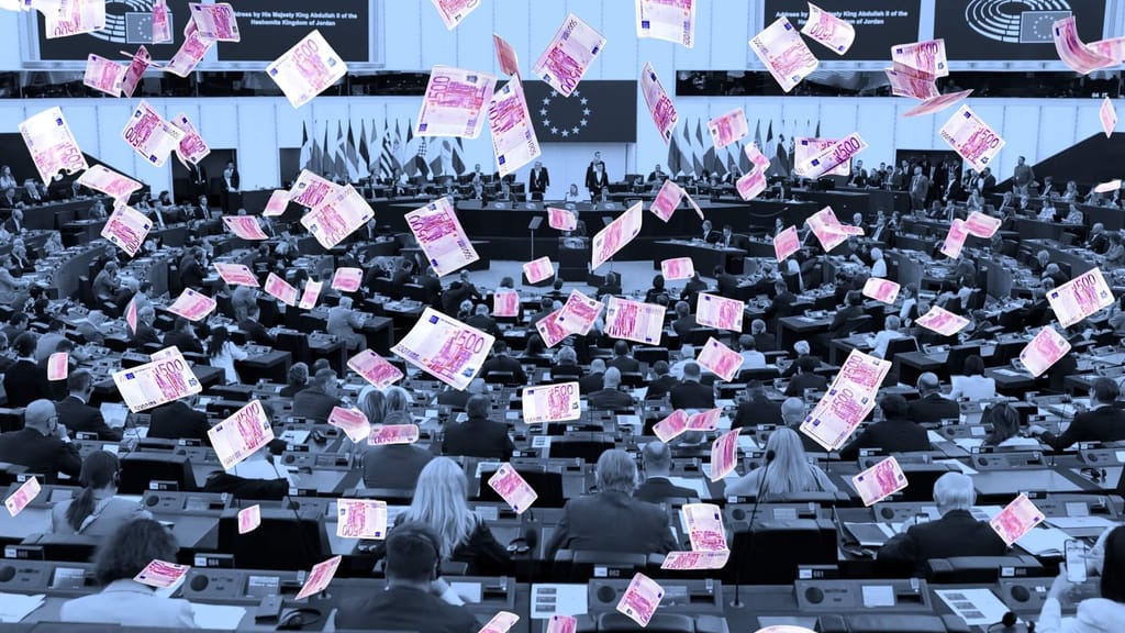 Fette Gehaltsexplosion in Brüssel! EU-Bonzen kassieren jetzt 32.000 Euro mehr - politik - exxpress Nachrichten