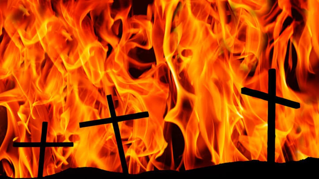 Brandanschlag auf Kirche: Zwei Polizistinnen verletzt, Täter in Psychiatrie - news - exxpress Nachrichten
