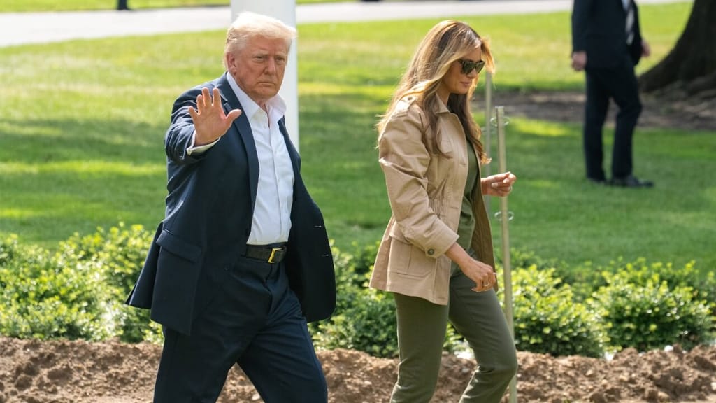 Trump besucht Flutopfer in Texas – Melania zeigt bewegendes Andenken - politik - exxpress Nachrichten
