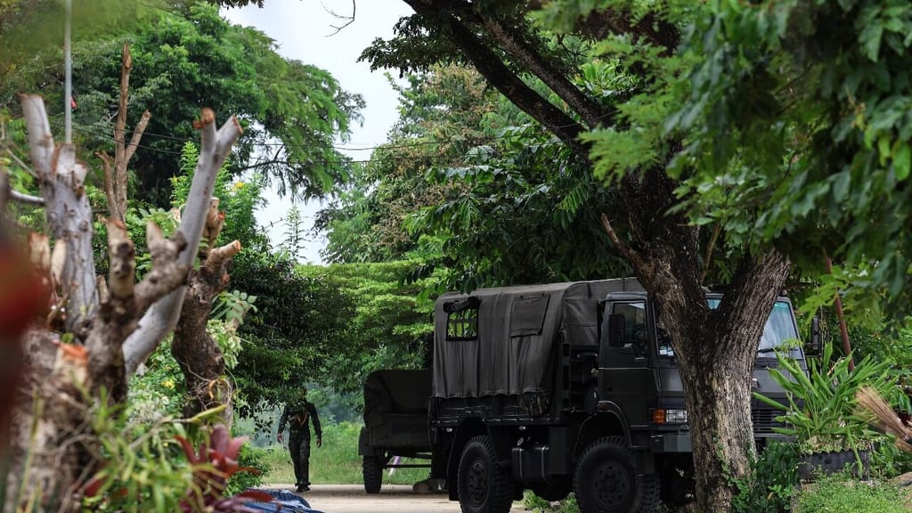 Thailand ruft Kriegsrecht aus – 130.000 Menschen auf der Flucht - politik - exxpress Nachrichten