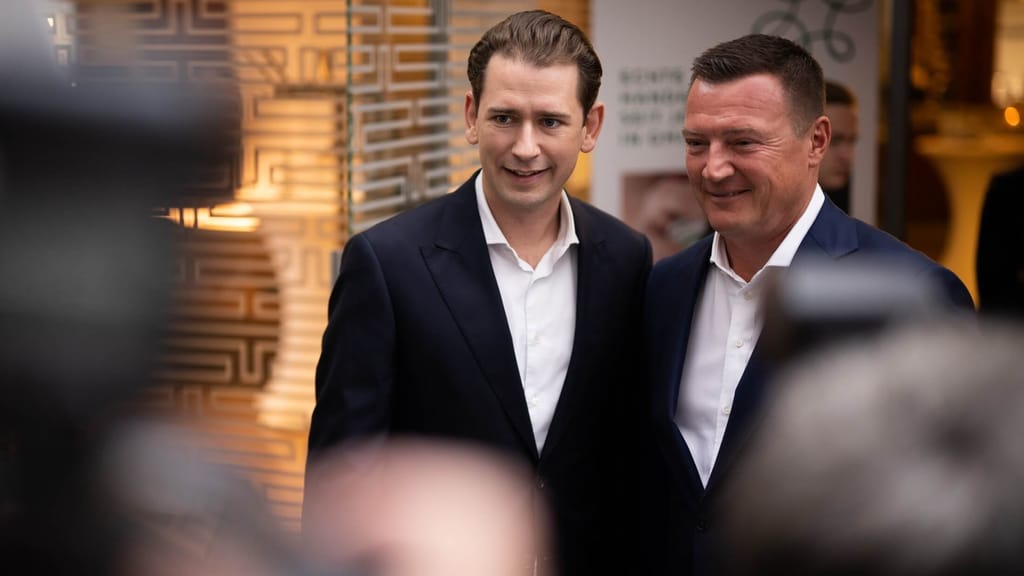 „Schinkenfleckerl & Gin Tonic“: Kurz und Friesacher luden ins Café Bazar - lifestyle - exxpress Nachrichten