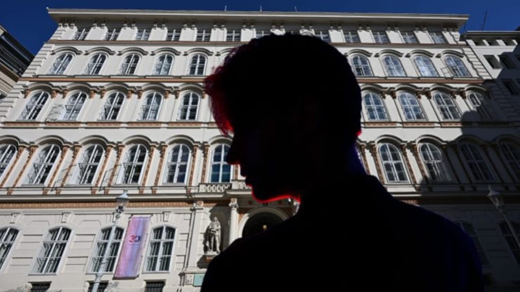 Sadomaso-Skandal: Österreichischer Top-Diplomat muss sofort abtreten - politik - exxpress Nachrichten
