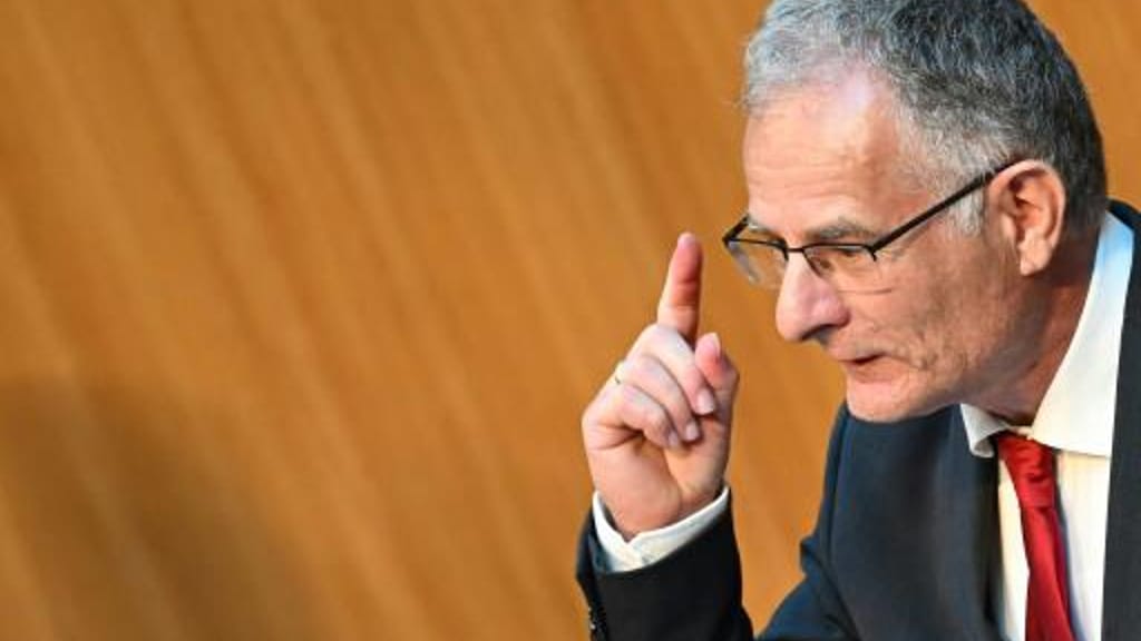 Finanzminister Marterbauer für Preiseingriffe bei Lebensmittel - politik - exxpress Nachrichten