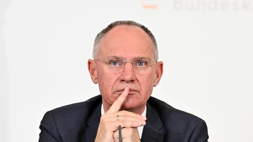 Innenminister Karner will Video-Überwachung deutlich ausweiten - politik - exxpress Nachrichten