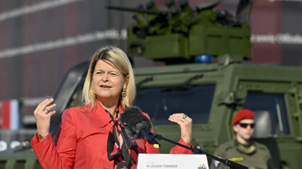 Milliarden fürs Bundesheer: Tanner setzt auf Heim-Aufträge und Neutralität - politik - exxpress Nachrichten