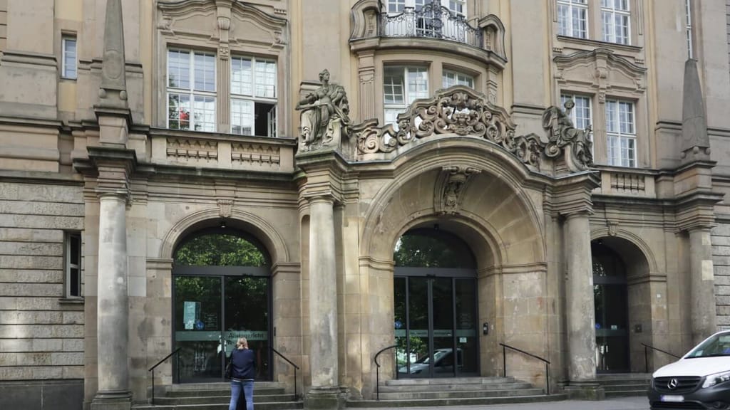 Versagen der Behörden: Gericht bestätigt schwere Fehler im Fall Liana K. - politik - exxpress Nachrichten