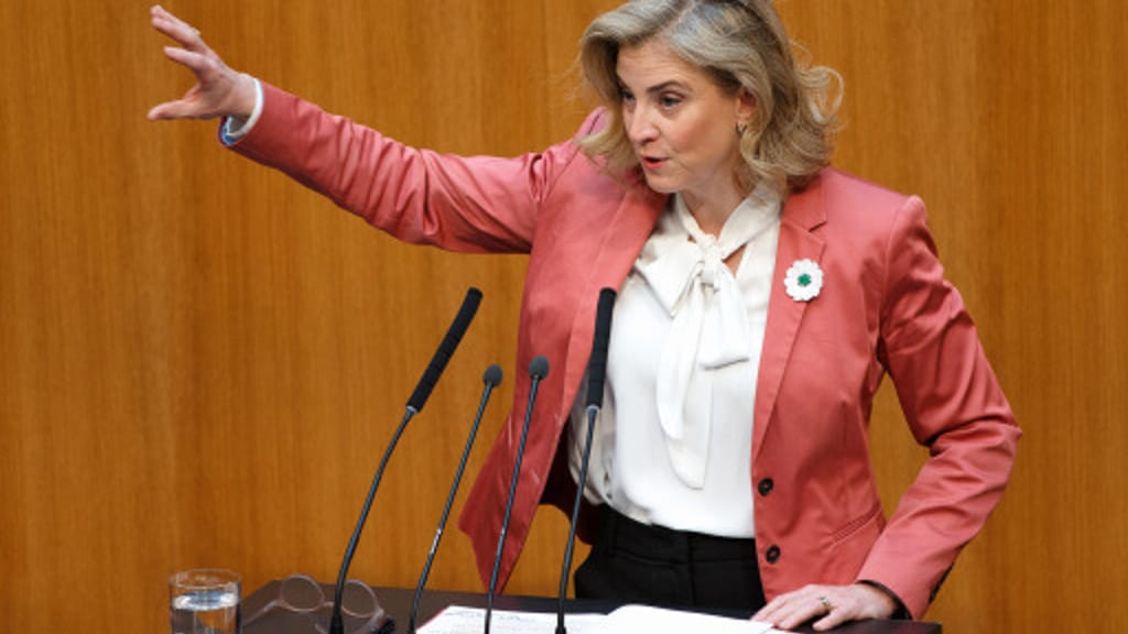 Meinl-Reisinger (NEOS) drängt auf Westbalkan-Erweiterung der EU - politik - exxpress Nachrichten