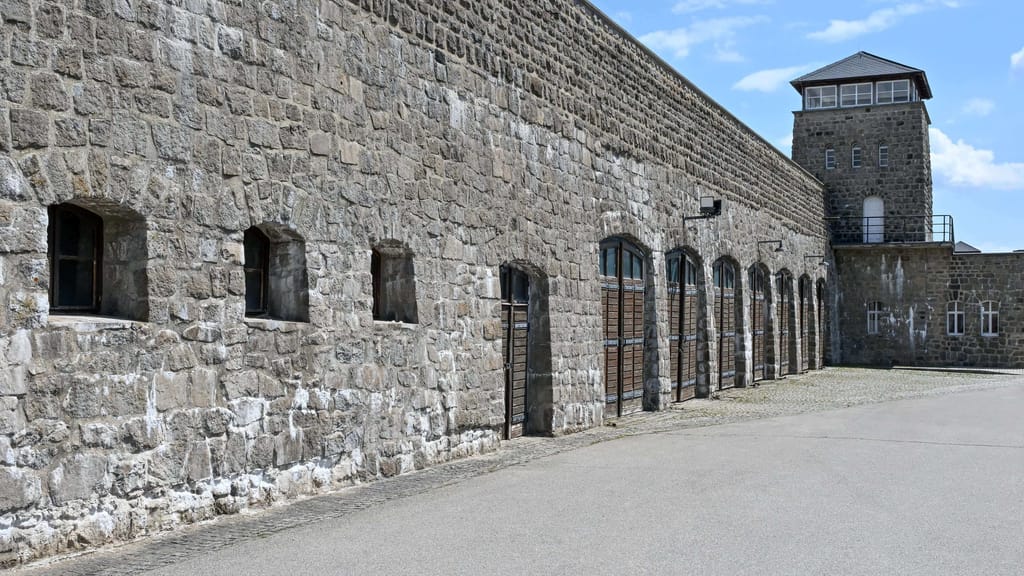 Zivildiener drohte mit Massaker in KZ-Gedenkstätte Mauthausen - news - exxpress Nachrichten