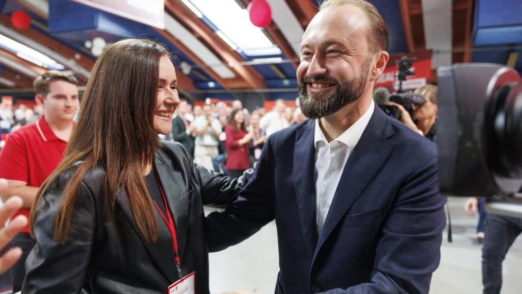 Max Lercher mit 90,56 Prozent zum neuen SPÖ-Chef der Steiermark gewählt - politik - exxpress Nachrichten