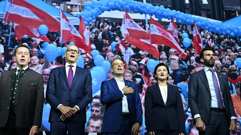 Kickl triumphiert, FPÖ feiert Geschlossenheit: Das war der Parteitag - politik - exxpress Nachrichten