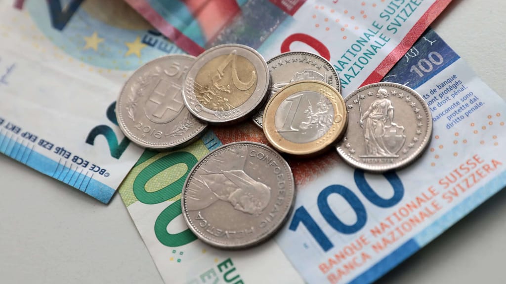 Kündigungswelle trifft Grenzgänger: Pendler aus Vorarlberg unter Druck - economy - exxpress Nachrichten