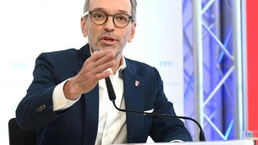 Kickl attackiert Regierung: Milliarden fließen ins Ausland statt nach Österreich - politik - exxpress Nachrichten