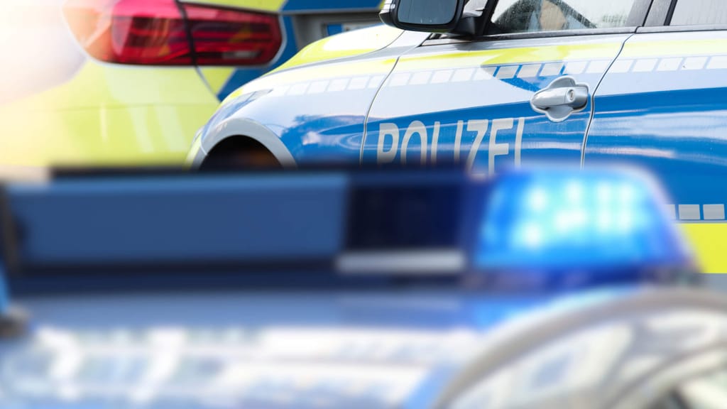Haftbefehl gegen 28-jährigen Libyer: Soll 17-Jährige im Intimbereich berührt haben - news - exxpress Nachrichten