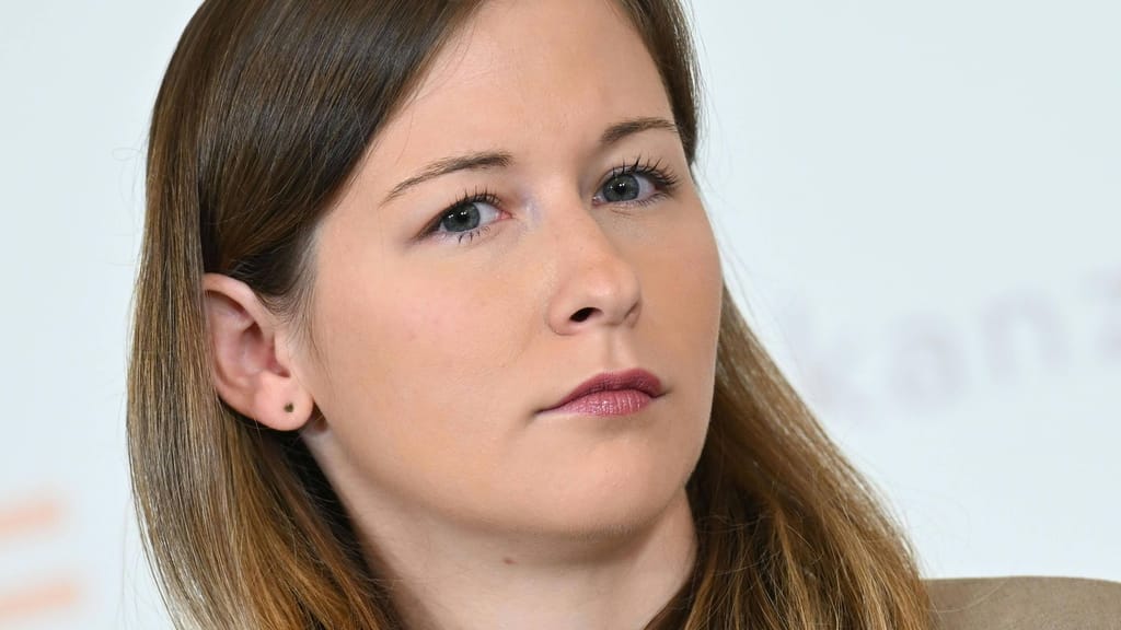 Kinder-Kopftuchverbot scheitert erneut: SPÖ stoppt ÖVP-Vorstoß - politik - exxpress Nachrichten