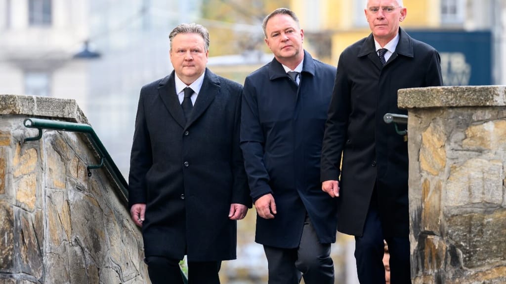 Fünf Jahre nach der Terrornacht: Österreich trauert, doch offene Fragen bleiben - news - exxpress Nachrichten