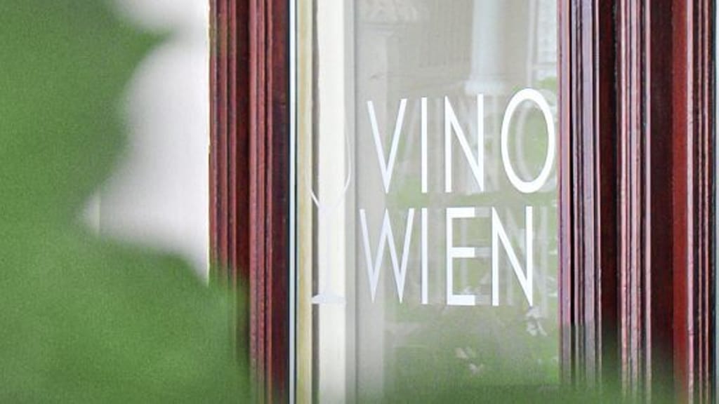 Antifa unter Verdacht: Farb-Anschlag auf Wiener Weinbar - news - exxpress Nachrichten
