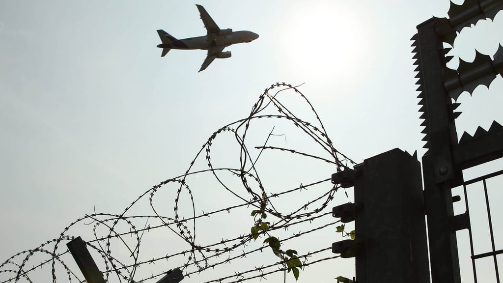 Zweite Abschiebung nach Taliban-Machtübernahme: Afghane ausgewiesen - news - exxpress Nachrichten