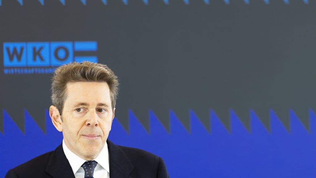 Nach Gagen-Eklat: Mahrer wirft Nationalbank-Posten hin - politik - exxpress Nachrichten