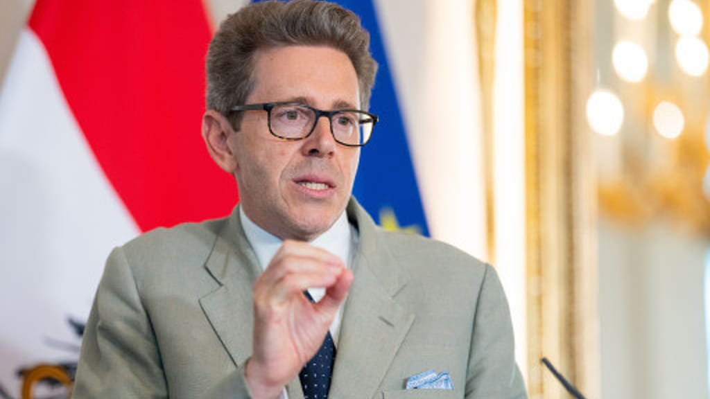 Mahrer tritt als Wirtschaftskammer-Präsident zurück! - politik - exxpress Nachrichten