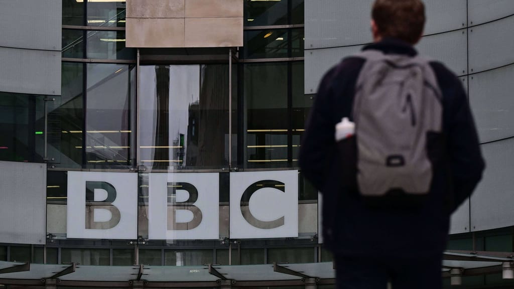 BBC unter Druck: Trump will bis zu fünf Milliarden Dollar einklagen - news - exxpress Nachrichten