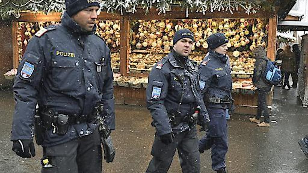 Sicher durch den Advent: Polizei erhöht Präsenz auf Christkindlmärkten - news - exxpress Nachrichten