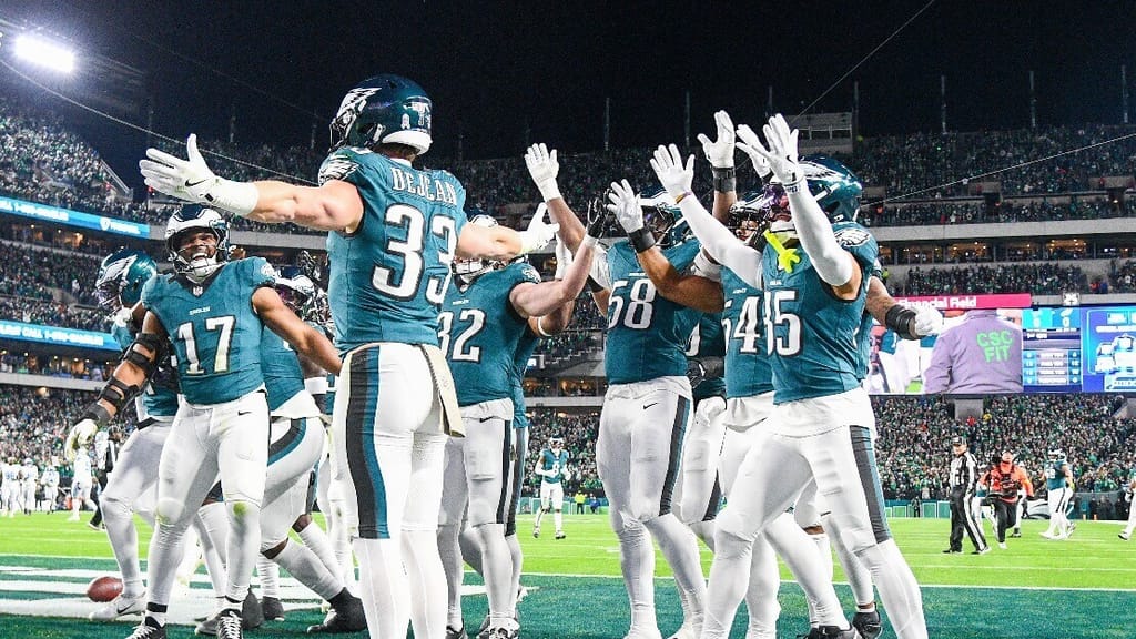 NFL Woche 11: Eagles triumphieren, Chiefs straucheln – und Sanders feiert Debüt - sport - exxpress Nachrichten