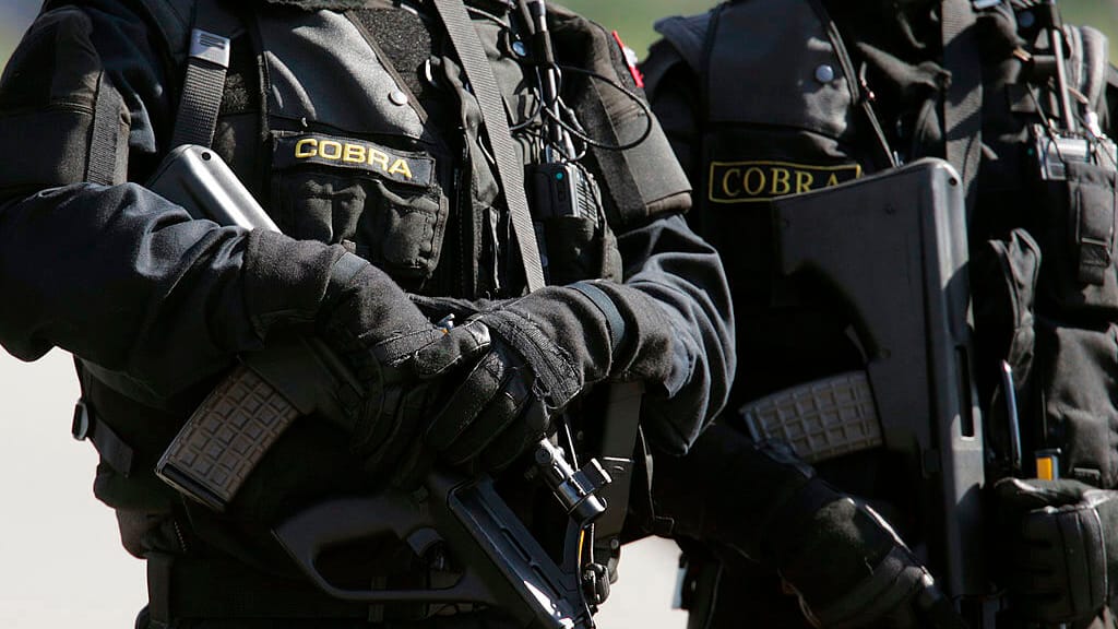 Cobra-Einsatz nach Drohung gegen Schule - news - exxpress Nachrichten
