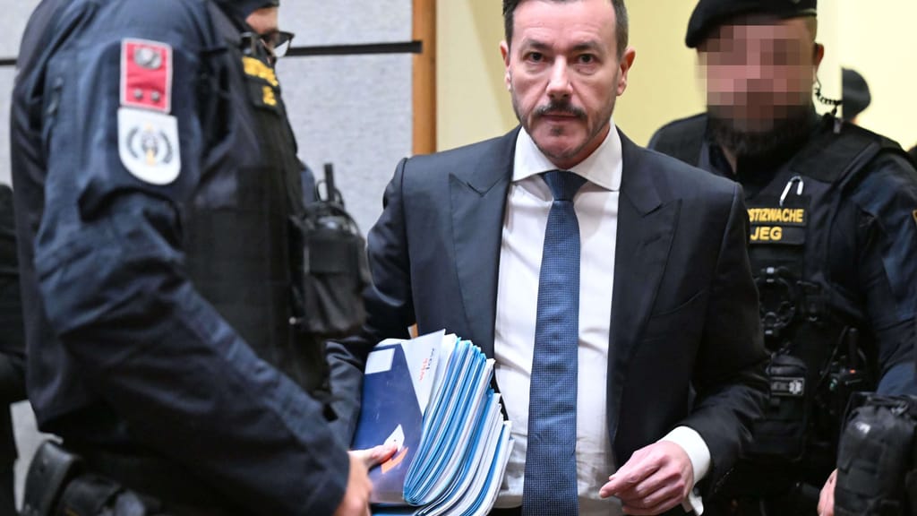 Geheimtresor bei Verwandten? Rene Benko erneut vor Gericht - news - exxpress Nachrichten