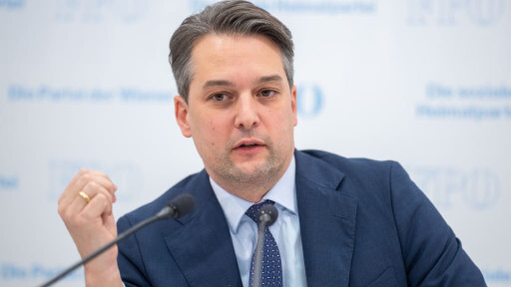 FPÖ zeichnet düstere Prognose: Steht Wien kurz vor der Pleite? - politik - exxpress Nachrichten