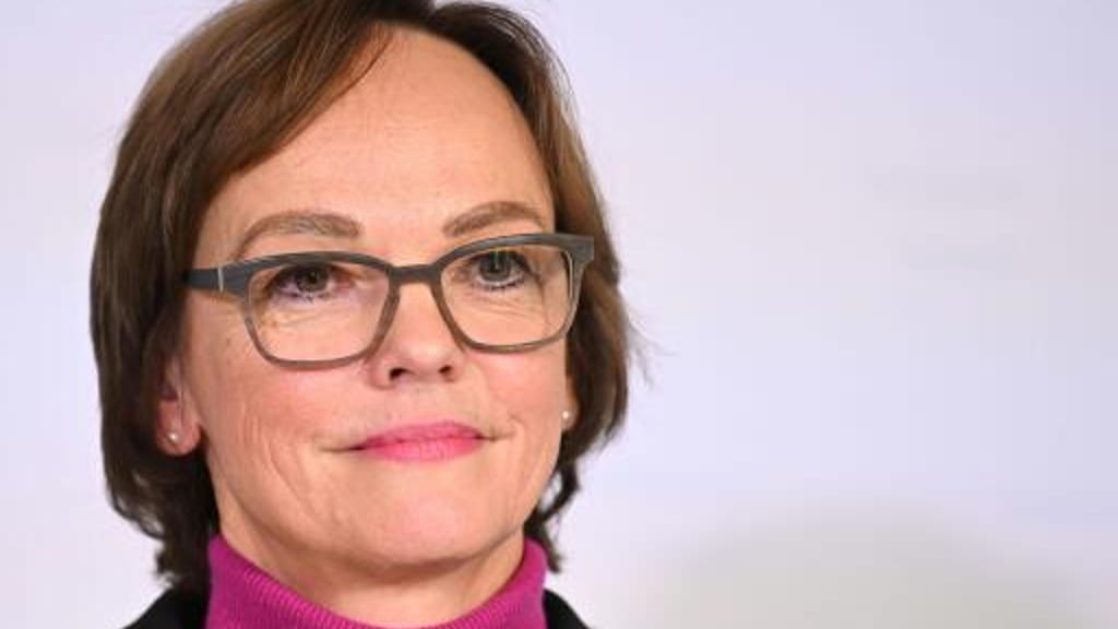 Ehemalige SP-Bildungsministerin leitet künftig die Bundestheater-Holding - politik - exxpress Nachrichten