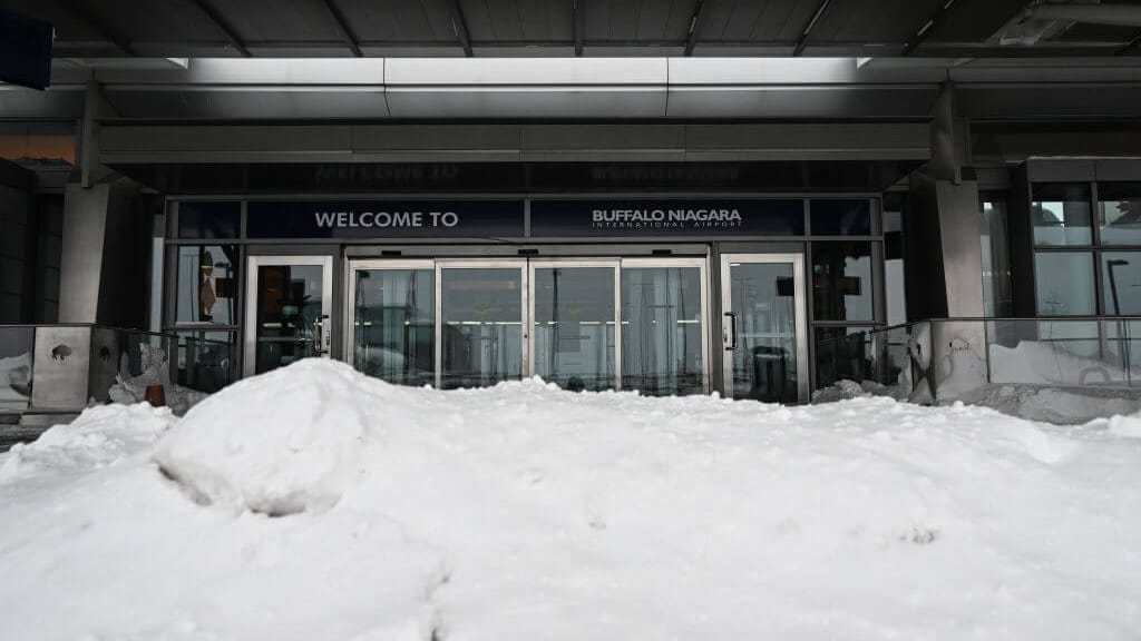 Schneesturm legt New York lahm: Notstand ausgerufen, 9000 Flüge gestrichen - news - exxpress Nachrichten