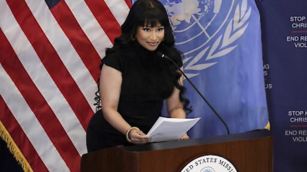 Trump-Lob sorgt für Aufruhr: Petition fordert Abschiebung von Nicki Minaj - news - exxpress Nachrichten