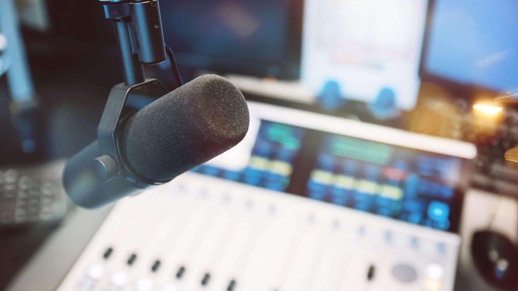 Enthüllt: Zehntausende Euro Steuergeld für linkes Radio - politik - exxpress Nachrichten