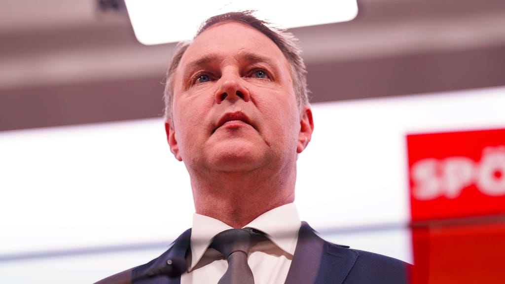 Paukenschlag rund um Babler? Krisentreffen der SPÖ einberufen - politik - exxpress Nachrichten