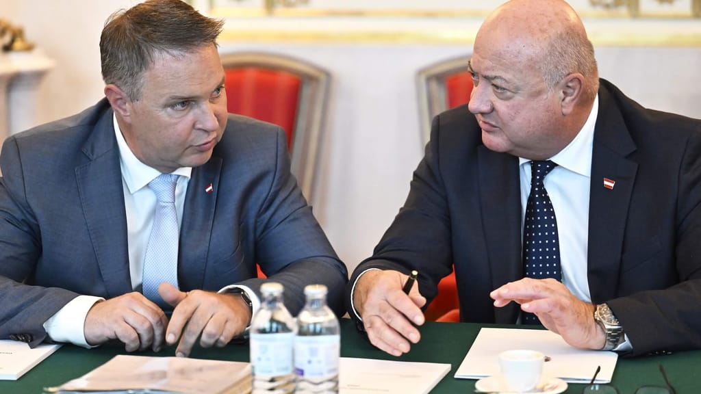 EXKLUSIV: Vor Regierungsklausur – SPÖ überrascht mit Kurswechsel bei Asyl und Islamismus - politik - exxpress Nachrichten