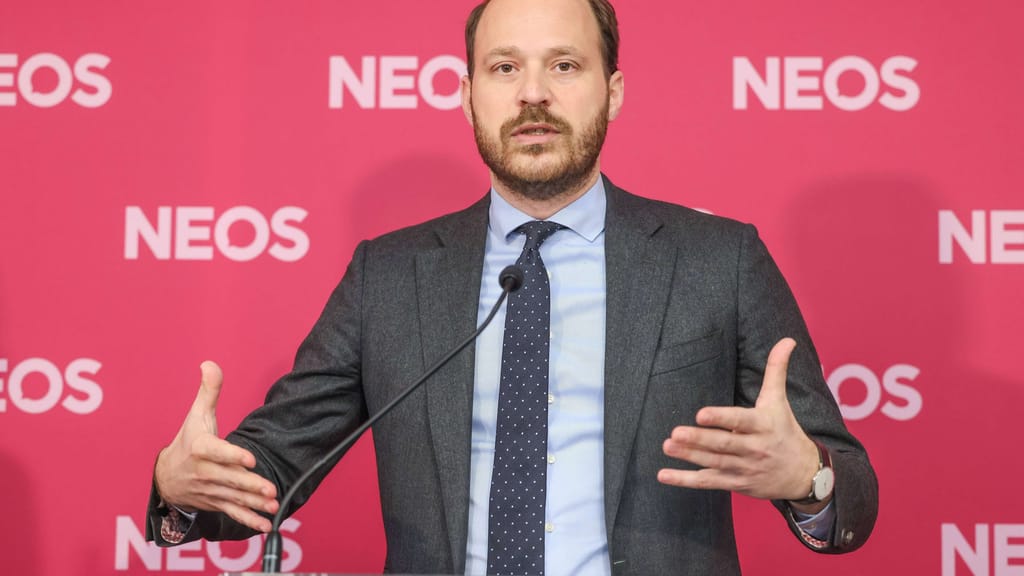 EU-Armee statt Wehrdienst-Verlängerung? NEOS fordern mehr Rechte für Brüssel - politik - exxpress Nachrichten