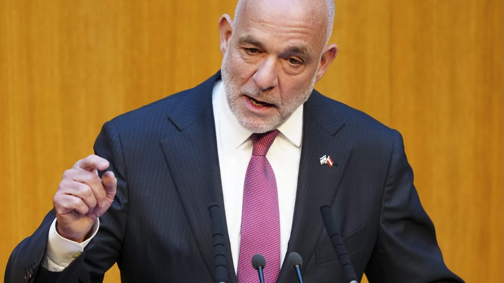 „Humbug!“ Ex-ÖVP-Abgeordneter Engelberg zerlegt 5-%-Mehrwertsteuer - politik - exxpress Nachrichten