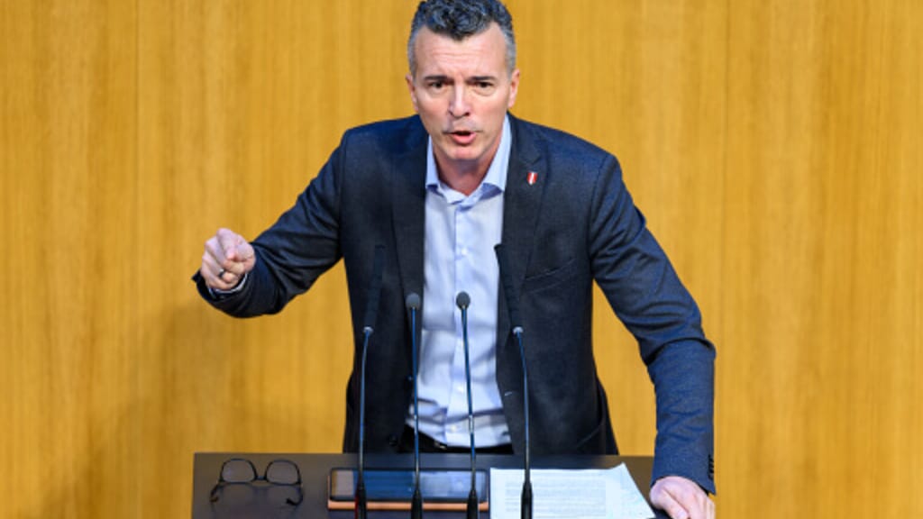 FPÖ kritisiert: Fußfessel für islamistische Gefährder ist „Bankrotterklärung“ - politik - exxpress Nachrichten