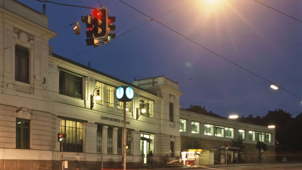 Brutaler Überfall in der U6: Wiener niedergeschlagen und ausgeraubt - news - exxpress Nachrichten