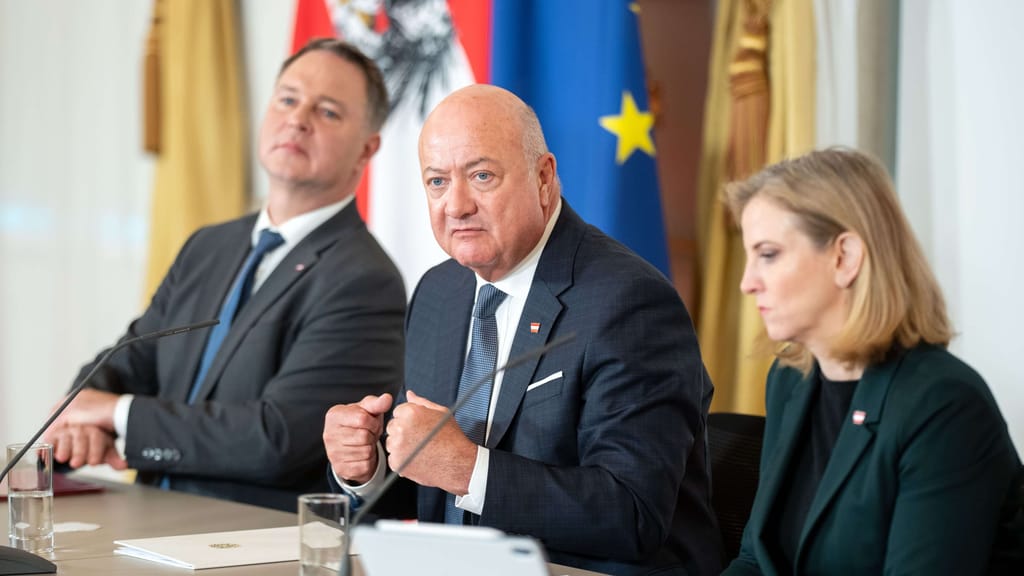 Wehrpflicht entzweit die Koalition: Verlängerung sorgt für Streit - politik - exxpress Nachrichten