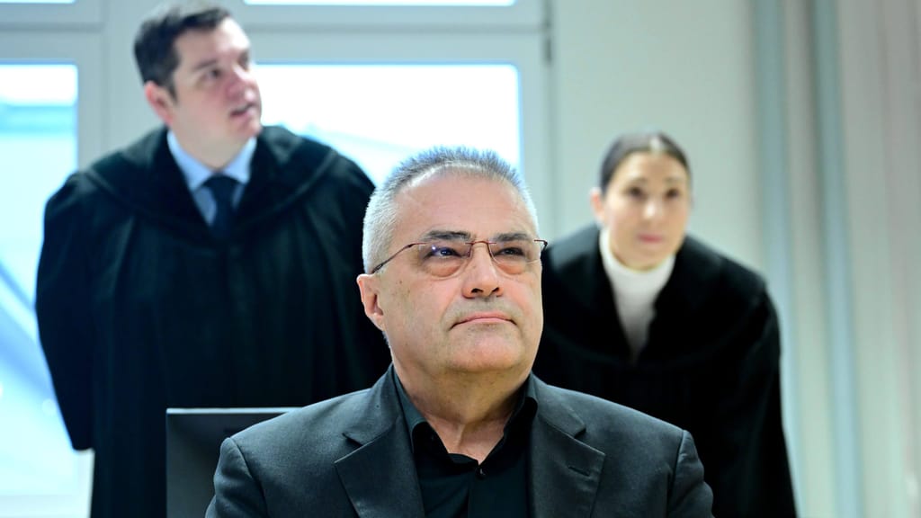 Spionage-Prozess gegen Ex-BVT-Chef: Ott bestreitet Russland-Verbindungen - news - exxpress Nachrichten