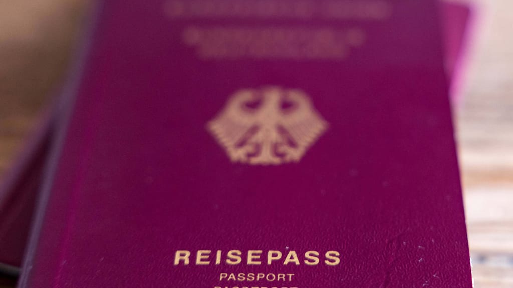 Umfrage: Klare Mehrheit gegen automatische Staatsbürgerschaft ab Geburt - news - exxpress Nachrichten
