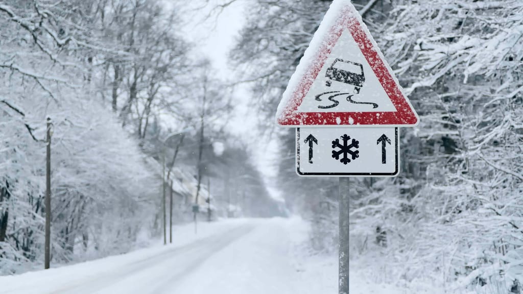 Spiegelglatte Straßen: Wetterdienste warnen vor gefährlichem Glatteis - news - exxpress Nachrichten