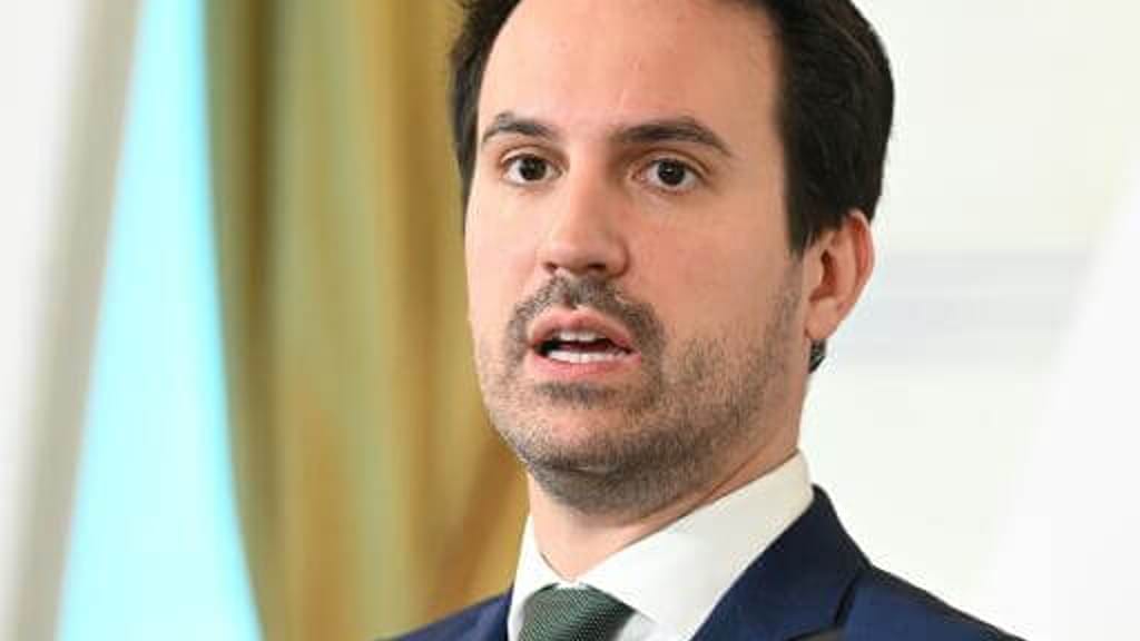 Dieses neue Schulfach kommt! Ab 2027/28 wird der Stundenplan umgebaut - politik - exxpress Nachrichten
