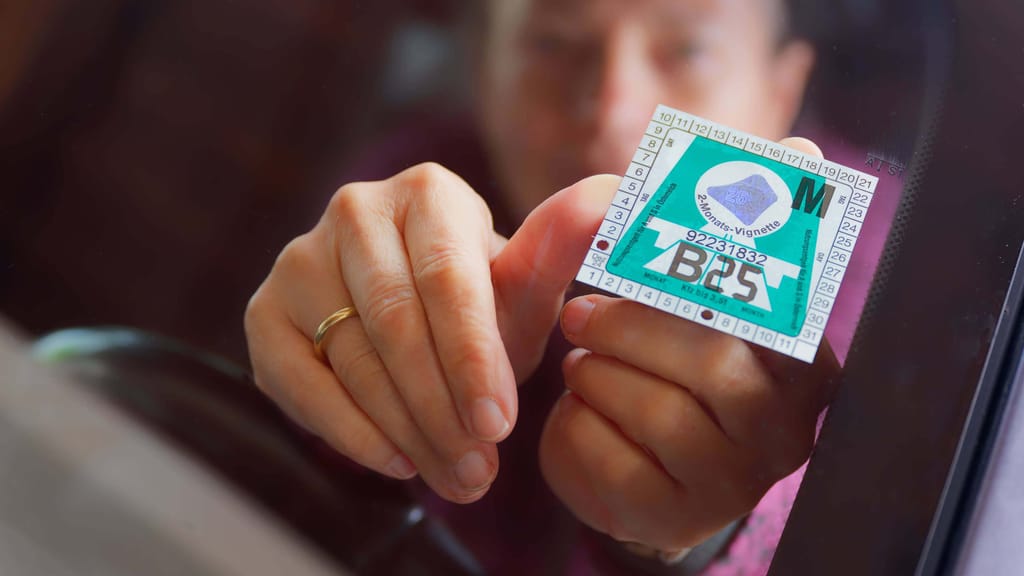 Achtung Vignette! Alte gilt nur noch heute – ab Sonntag drohen Strafen - news - exxpress Nachrichten