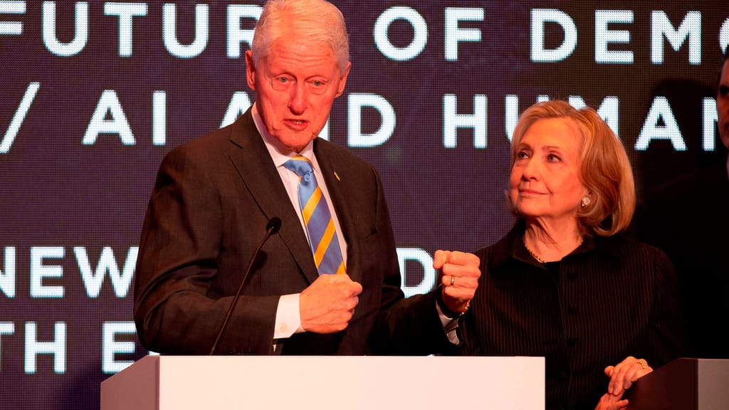 Epstein-Akten: Clintons müssen Ende des Monats vor US-Kongress aussagen - news - exxpress Nachrichten