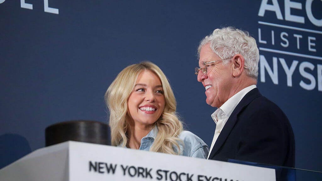 Sydney Sweeney läutet Eröffnungsglocke an der Wall Street - lifestyle - exxpress Nachrichten