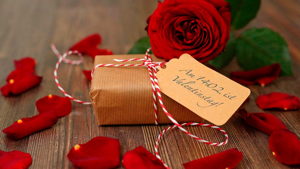 Valentinstag: Männer greifen 2026 tiefer ins Börserl - lifestyle - exxpress Nachrichten